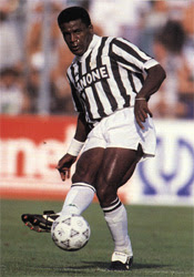 Júlio César em campo - Juve